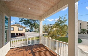 23011 Perdido Beach Blvd in Orange Beach, AL - Building Photo - Building Photo