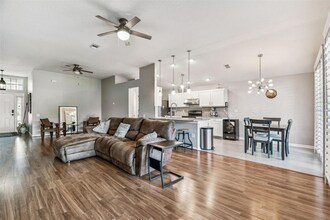 5354 Lookout Pass in Wesley Chapel, FL - Foto de edificio - Building Photo