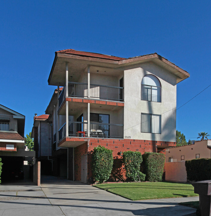 1165 Linden Ave in Glendale, CA - Foto de edificio