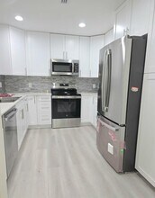 1810 NW 119th St in Miami, FL - Building Photo - Building Photo