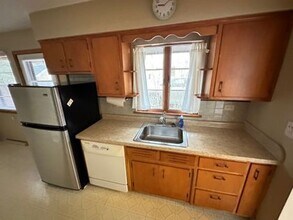 827 Diane Ln in Naperville, IL - Building Photo - Building Photo