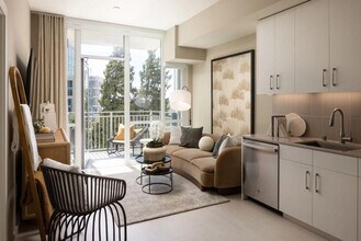 240 S Taaffe St in Sunnyvale, CA - Foto de edificio - Building Photo