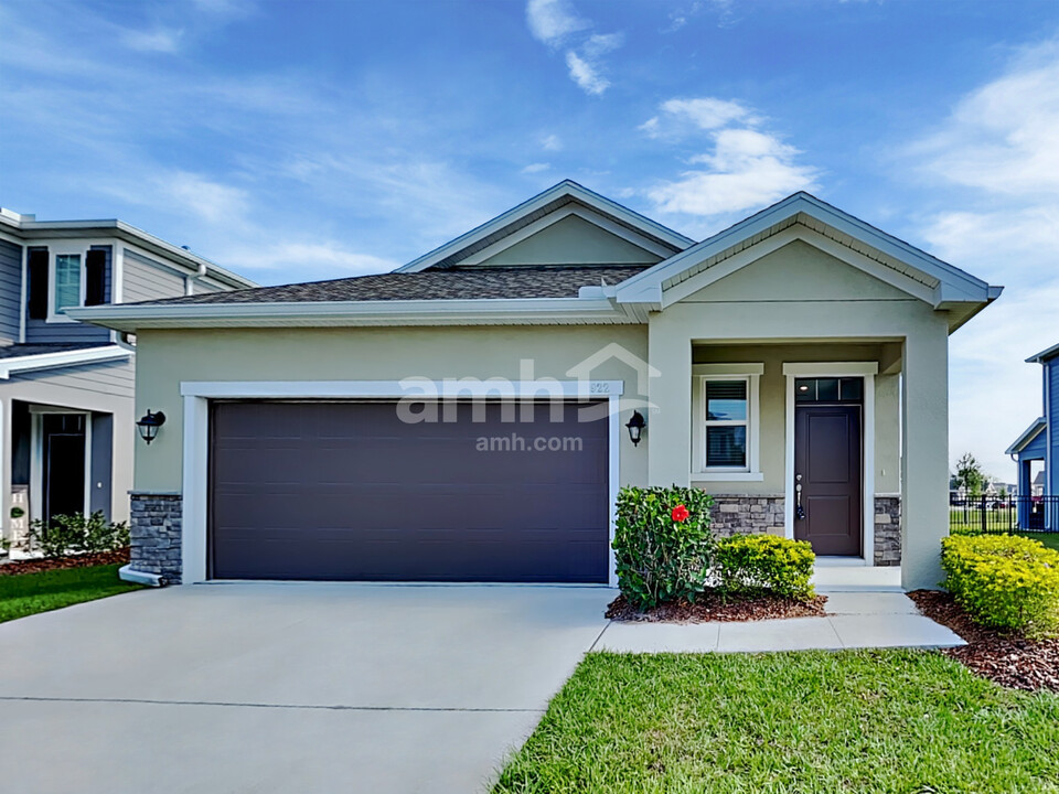 922 Walden Woods Dr in Plant City, FL - Building Photo