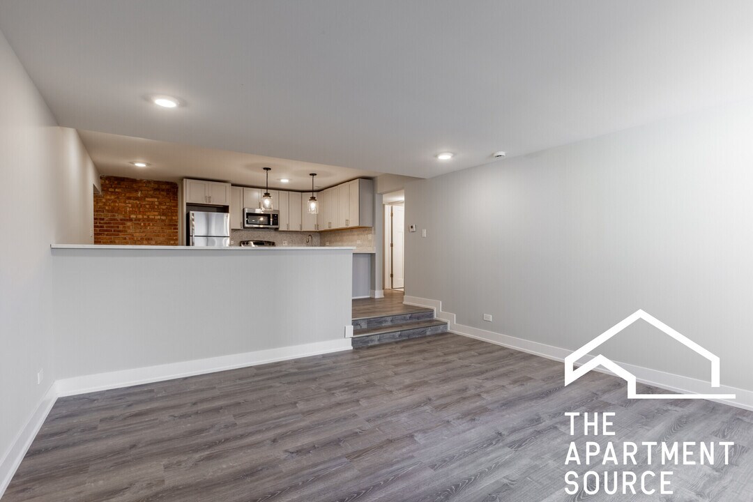 1220 N La Salle Dr in Chicago, IL - Building Photo