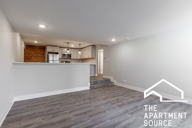 property at 1220 N La Salle Dr