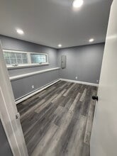 114 Jamie St, Unit 1 in Islip Terrace, NY - Foto de edificio - Building Photo