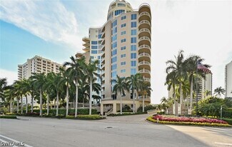 4501 Gulf Shore Blvd N in Naples, FL - Building Photo