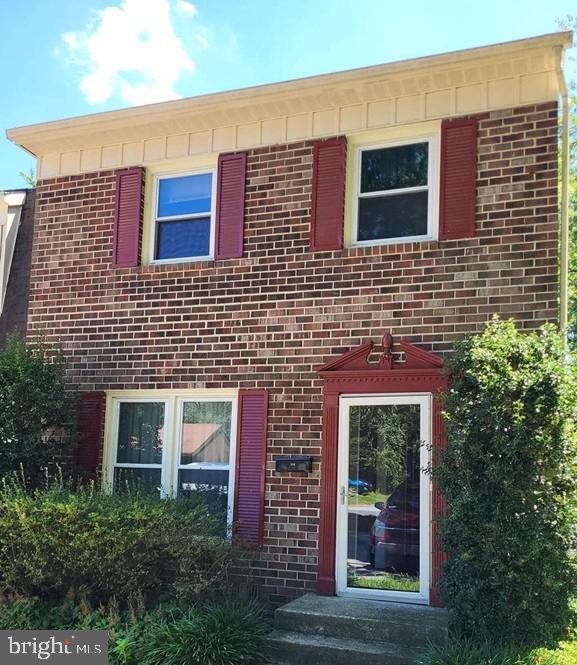 property at 524 E St Andrews Dr