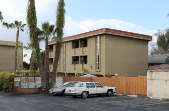 Centre Towers Apartments in Chula Vista, CA - Building Photo - Building Photo