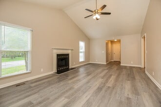 3264 Towne Village Rd in Nashville, TN - Building Photo - Building Photo