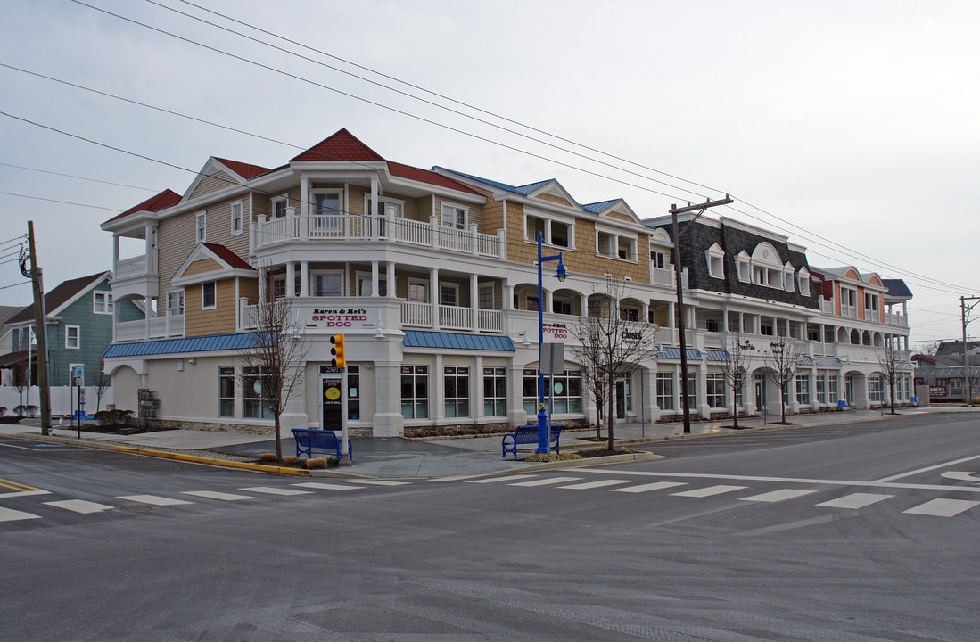 2501-2535 Dune Dr in Avalon, NJ - Building Photo
