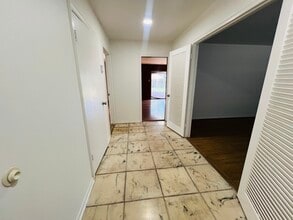 5511 Willowbend Blvd in Houston, TX - Building Photo - Building Photo