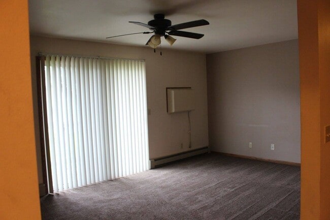 3223-3223 Wanta Dr in Plover, WI - Building Photo - Building Photo