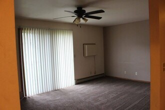 3243-3243 Wanta Dr in Plover, WI - Building Photo - Building Photo
