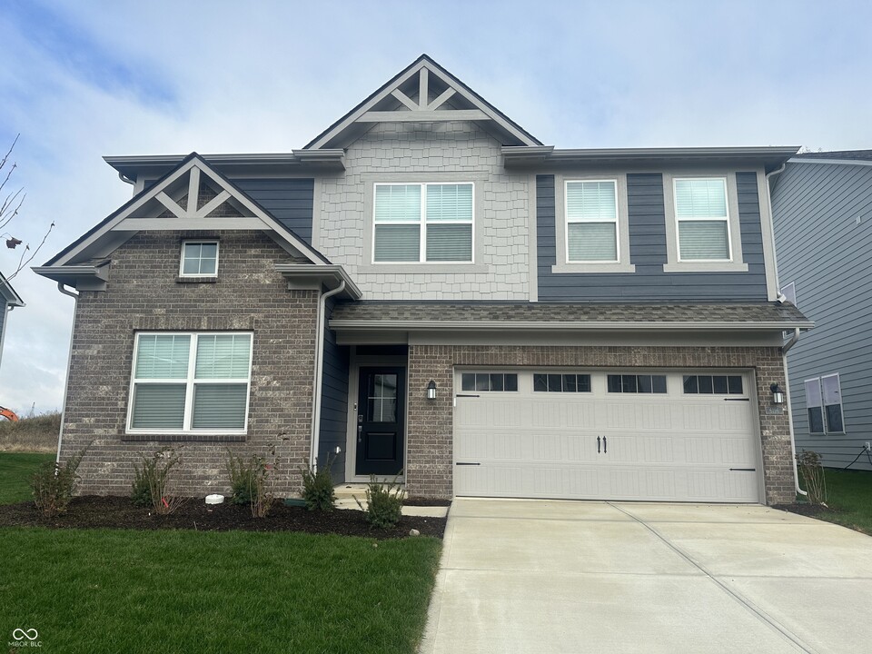 6196 Balsam Ct in Noblesville, IN - Building Photo