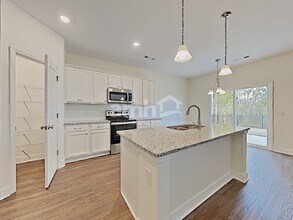 4904 Chutney Dr in Nashville, TN - Foto de edificio - Building Photo