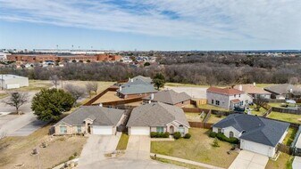 5403 Delaney Terrace in Arlington, TX - Building Photo