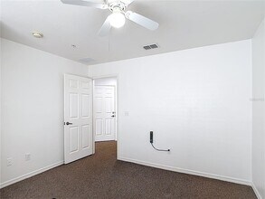 4006 Santa Maria Dr in Kissimmee, FL - Building Photo - Building Photo