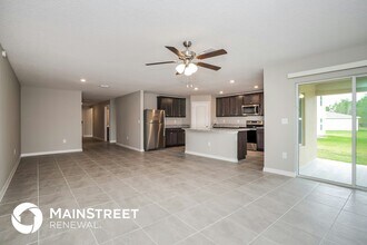 349 Daffodil Ln in Poinciana, FL - Building Photo - Building Photo