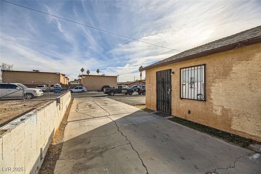 2133 Ellis St, Unit A in North Las Vegas, NV - Building Photo