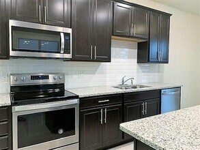 2792 Troubadour St in Palm Springs, FL - Building Photo - Building Photo