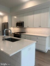 4319 Harrison St NW in Washington, DC - Foto de edificio - Building Photo