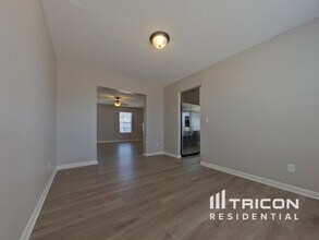 485 Fox Trot Dr in Columbia, SC - Foto de edificio - Building Photo