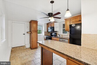 135 E Miner St in West Chester, PA - Building Photo - Building Photo