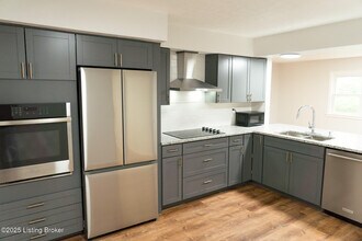 2702 Ballad Blvd in Louisville, KY - Building Photo - Building Photo