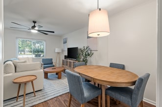 8 Grove St in Charleston, SC - Building Photo - Building Photo