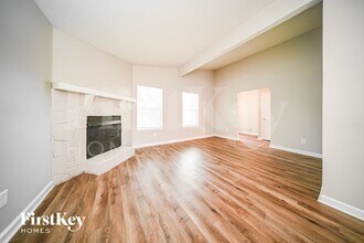 3782 N Camp Creek Pkwy SW in Atlanta, GA - Foto de edificio - Building Photo