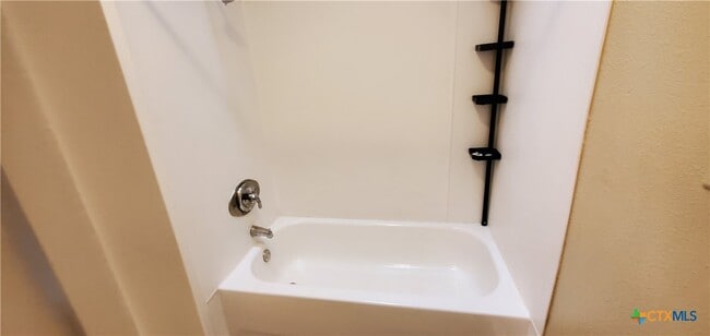 property at 512 Kellys Way