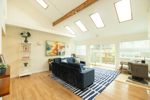292 Bell Ln in Mill Valley, CA - Building Photo