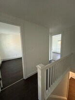 17 Gifford Ave in Poughkeepsie, NY - Building Photo