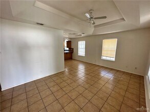 613 La Mancha Dr in Edinburg, TX - Building Photo - Building Photo