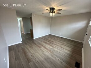501 E Pearl St in Greenwood, IN - Building Photo - Building Photo