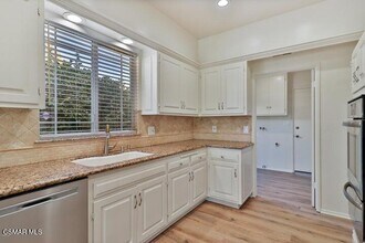 2379 Welcome Ct in Simi Valley, CA - Building Photo - Building Photo