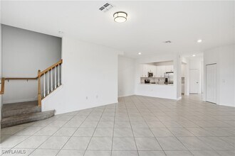 2870 Blossom Wy in Naples, FL - Building Photo - Building Photo