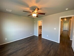 491 Washington Ave NW in Piedmont, OK - Building Photo - Building Photo