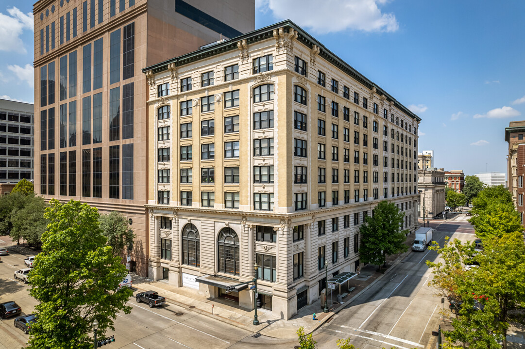 Franklin Lofts in Houston, TX - Building Photo