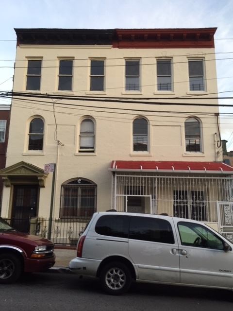 918 E 165th St in Bronx, NY - Building Photo