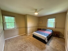 2402 Delgado Dr in Tallahassee, FL - Building Photo