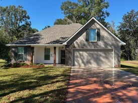 39439 N Bunker Hill Rd in Ponchatoula, LA - Building Photo
