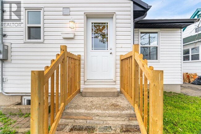 132 Cross Ave