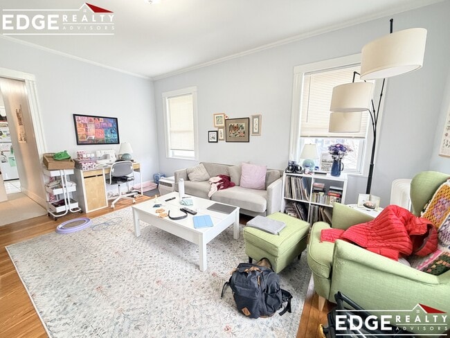 232 Foster St, Unit 4 in Boston, MA - Building Photo - Building Photo