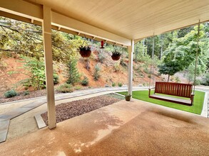 12614 Short Cir in Nevada City, CA - Building Photo - Building Photo