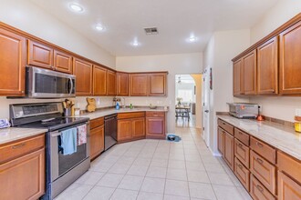 261 Bosque in Alamogordo, NM - Building Photo - Building Photo