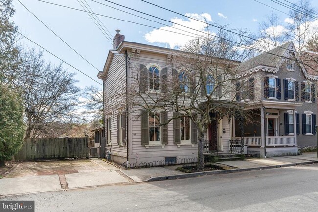 property at 45 York St