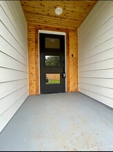 1008 SE 117th Ave in Portland, OR - Building Photo - Building Photo