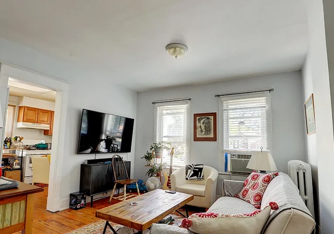 44 Prince St
